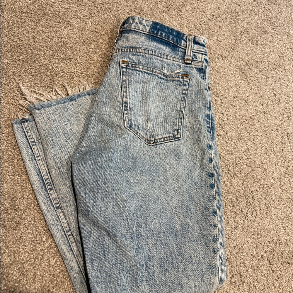 Abercrombie & Fitch Light Blue Cropped Ankle Jeans